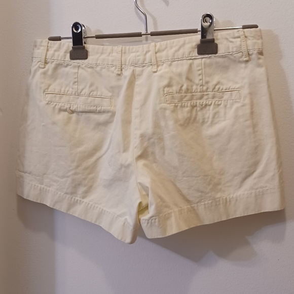 GAP Cream Chino Shorts - Picture 2 of 5